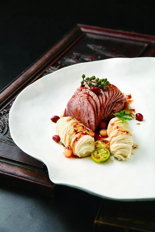 悅惠推薦高端徽菜 |以&ldquo;天然食材,致璞烹詣&rdquo;的至高追求,帶你走進一場視覺與味覺的盛宴--品粹生態餐飲